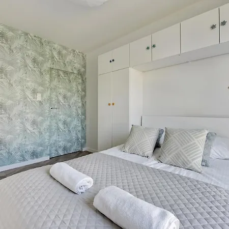 The Crown - Nadmorze Premium Danzica