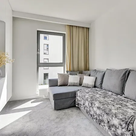 The Crown - Nadmorze Premium Danzica